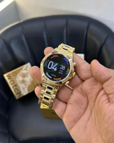 Gen 15 Smart watch 7 Days Battery Life, Fitness, Calls & Notifications Smartwatch  (Gold Strap, For Occasional Wear)